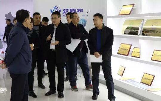 青年企業(yè)家參觀乾港集團 青年企業(yè)家參觀乾港集團